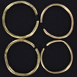 2 pairs os brass rings (bracelets) from Chad 01.02.808
