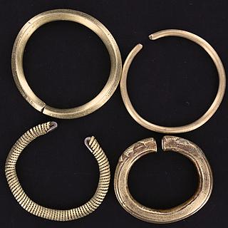 Lot of 4 brass bracelets from Chad 01.02.810